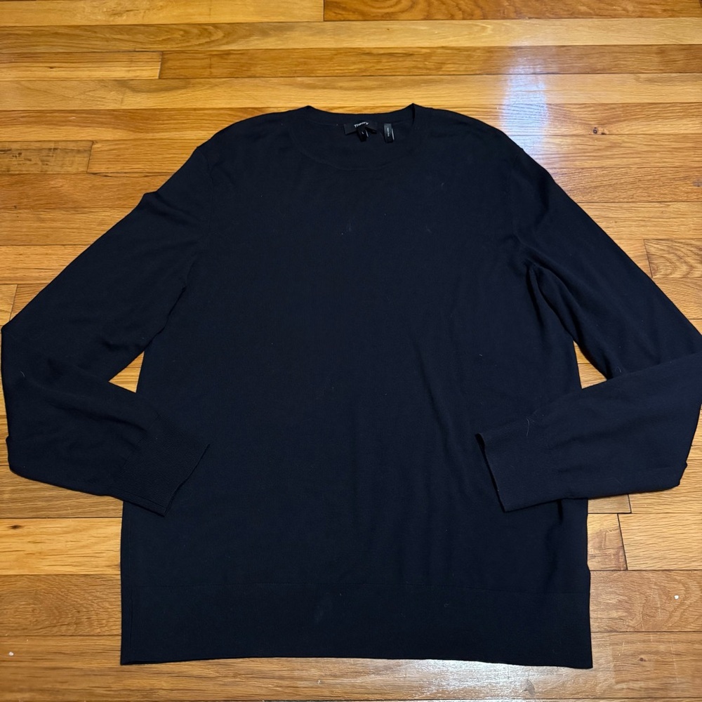 theory black 100% wool crewneck lightweight sweater